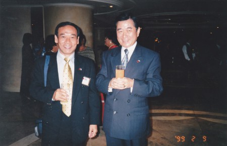 馬爾紹群島總統經濟顧問(左)外交部次長吳子丹參加國宴(右)