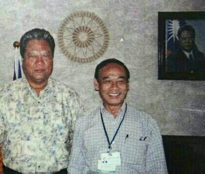 前馬紹爾群島總統(左)