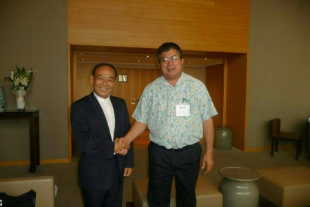 馬紹爾群島總統經濟顧問(左)馬紹爾群島工商部長(右)